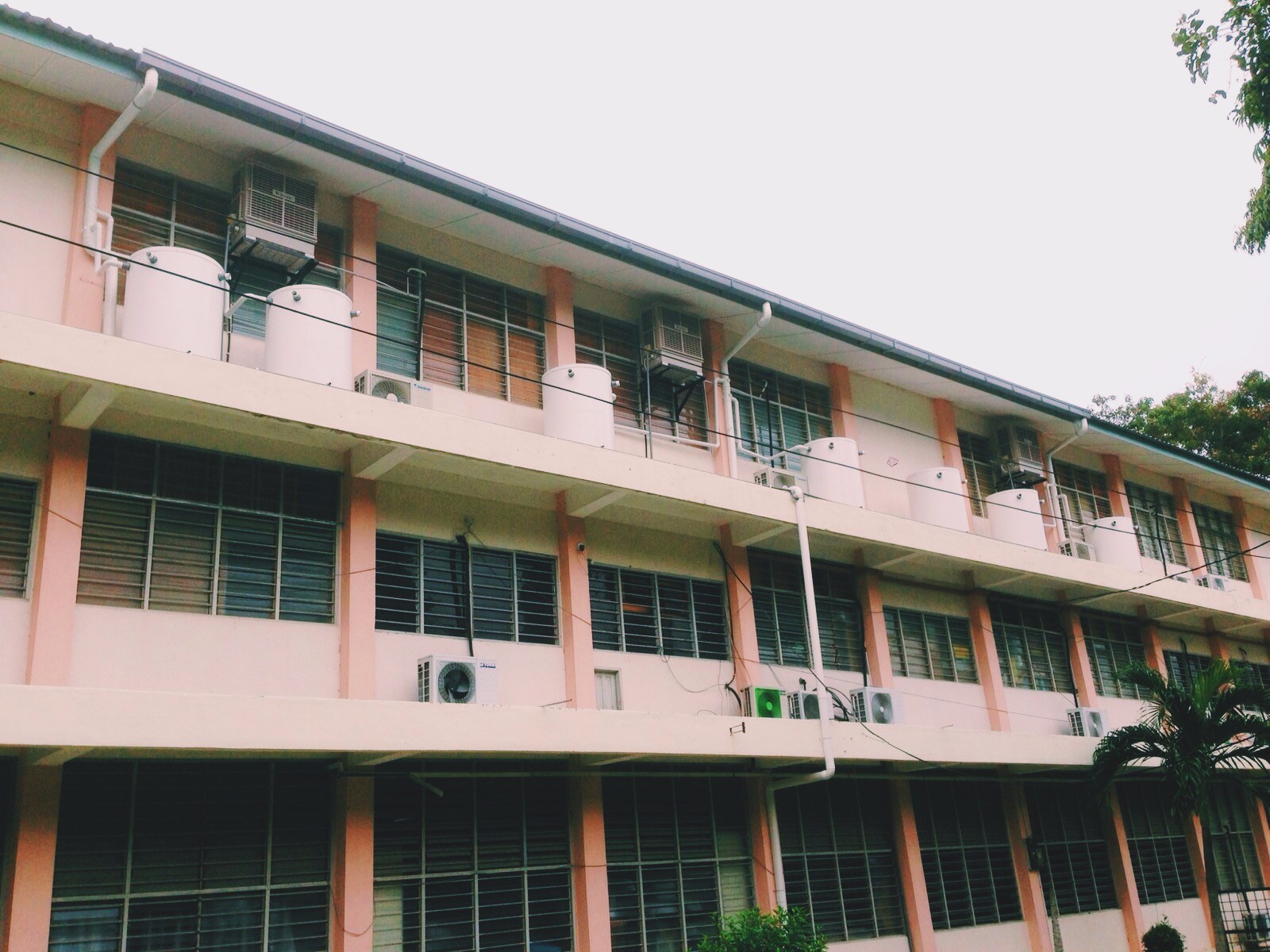 Voda Cylinder Rainwater Harvesting System - Rotary Club X SMJK Dindings, Sitiawan, Malaysia